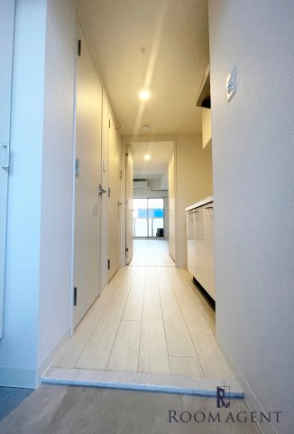 エスリード新栄マルスの玄関
