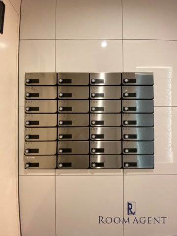 Casa Avenue Ikeshitaのエントランス