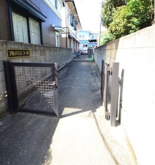 【エントランス】