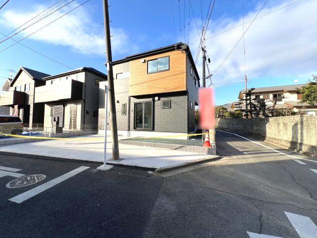 あきる野市野辺　新築戸建全5棟の前面道路含む現地写真