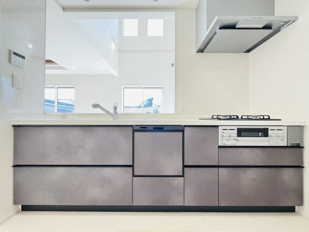 知多市八幡荒井1番1『仲介手数料無料』新築戸建ての前面道路含む現地写真