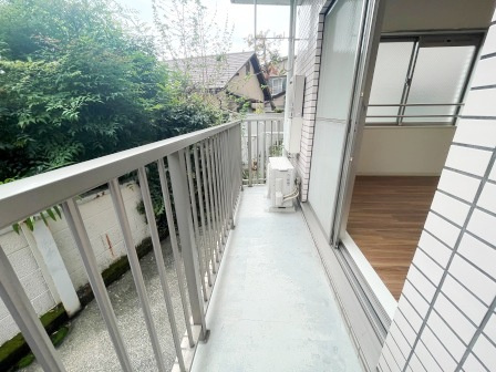 アネックス西ヶ原のバルコニー