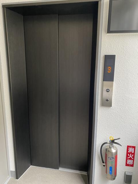 クレストコート西巣鴨のその他共用部分| エレベーター付きです