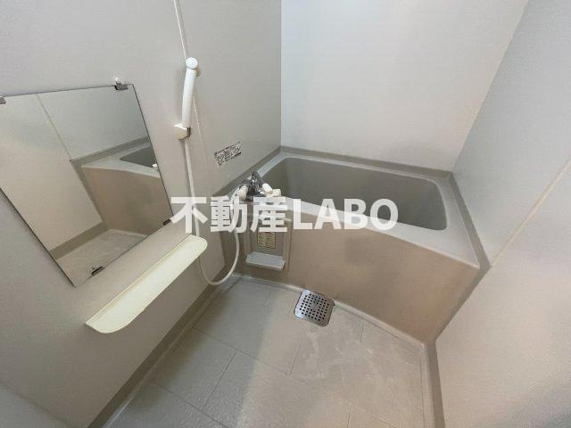 ソレアード昼ヶ丘の浴室