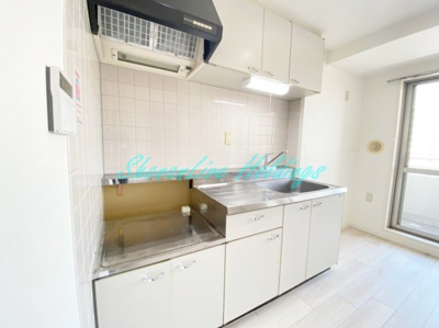 【キッチン】 | リアライズ横須賀 | 調理スペースも十分なサイズのキッチン※同施工