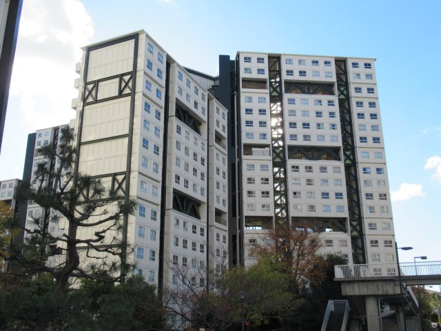 兵庫県公社　芦屋浜高層（若葉）２号棟の外観|外はこのようになっています