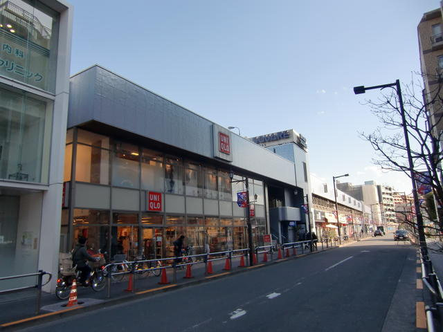 ユニクロ仙川店まで332m