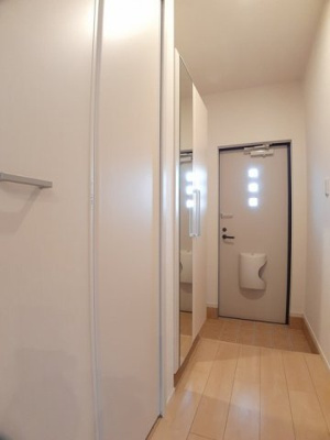 【玄関】 | シャノアール西安上 | ゆったりとした玄関です