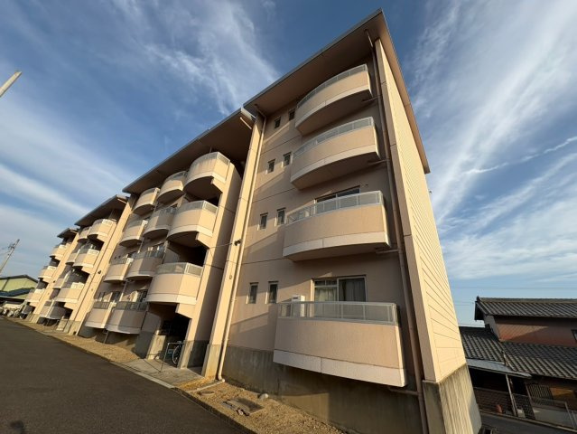 グランドールマンションの外観