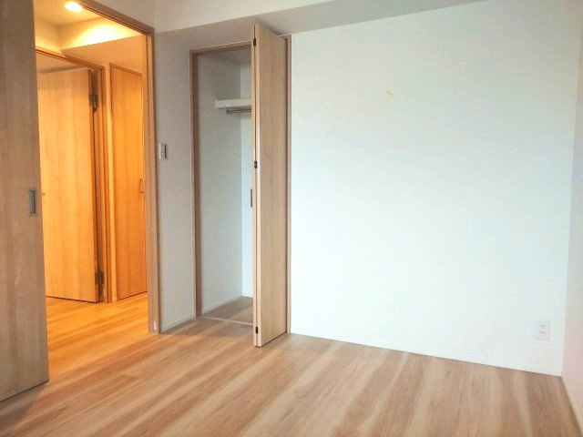 メロディーハイム仁川ガーデンズの洋室|洋室約5帖