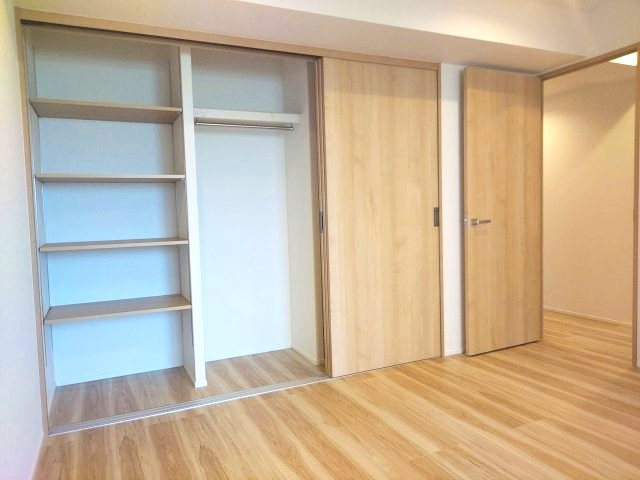 メロディーハイム仁川ガーデンズの洋室|洋室約6.6帖