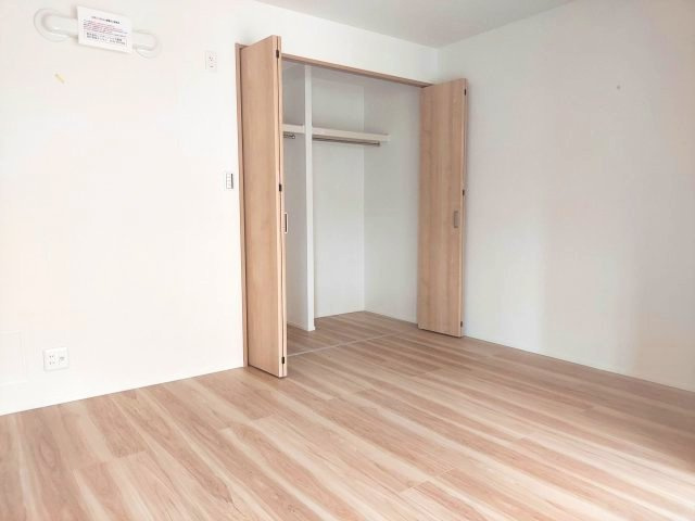 メロディーハイム仁川ガーデンズの洋室|洋室約5.5帖