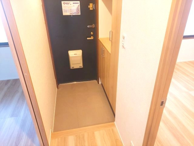 メロディーハイム仁川ガーデンズの玄関