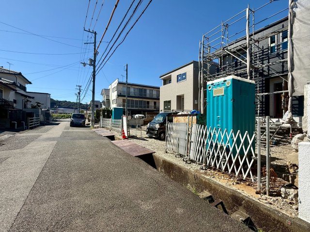 いの町枝川建売⑪の前面道路含む現地写真