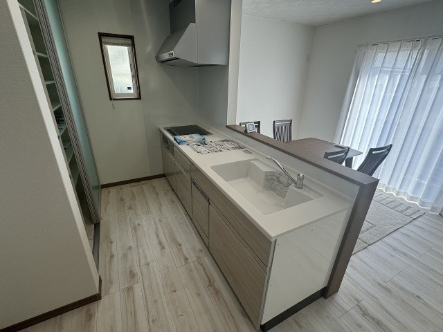 柳田町３号棟　戸建のキッチン|流し台