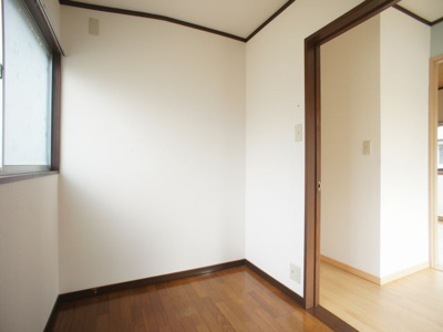 【寝室】 | 粕谷貸家 | 3畳洋間です♪