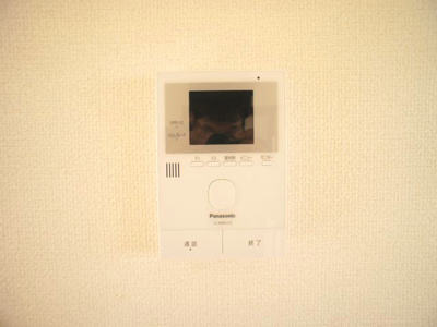 【セキュリティ】 | 粕谷貸家 | 訪問者の確認ができるTVドアホン付きです♪