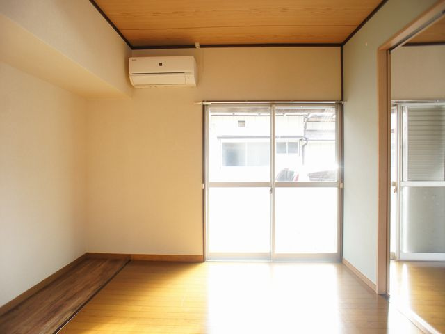【居間・リビング】 | 粕谷貸家 | 明るくきれいな和室です♪