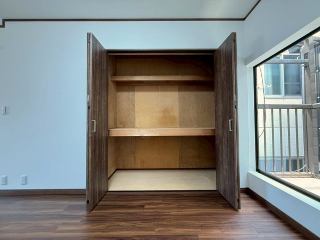 西ノ京南壺井町の収納