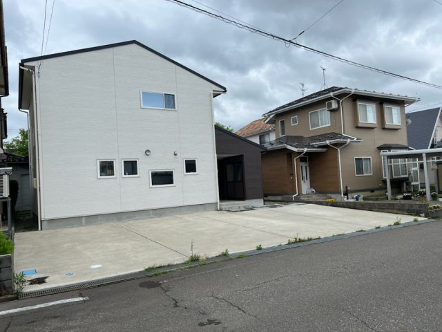 半田２丁目中古住宅の外観|外観②