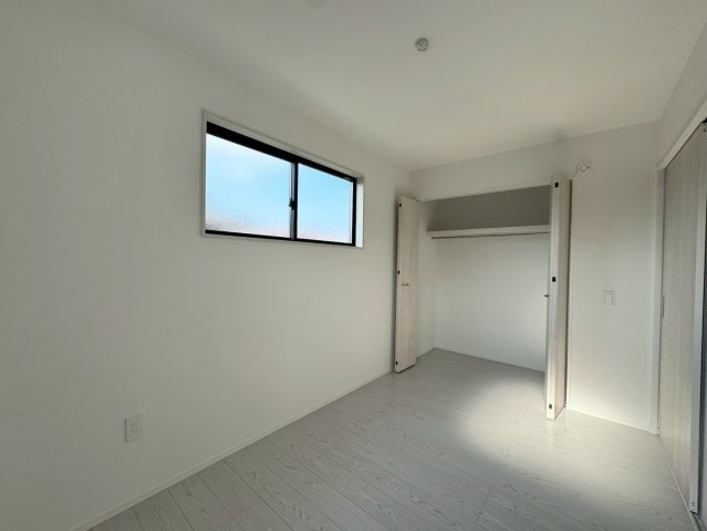 ーAdoble＋アドブル＋ー小倉南区下貫1丁目1期　【小倉南区　新築戸建て】の洋室|2階５帖洋室はクローゼット完備♪【小倉南区　新築戸建て】