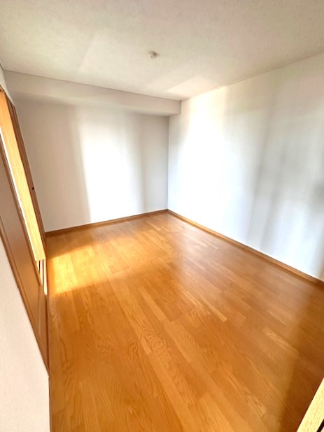 グランドハイツ八幡の居間・リビング|＊イメージです