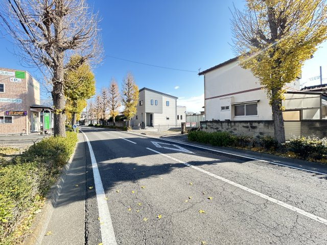新築　前橋市上小出町3期　1号棟の前面道路含む現地写真|現地写真　北側接道幅員約12ｍ