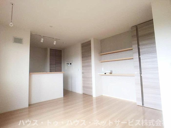 WEST COURT 楓の居間・リビング