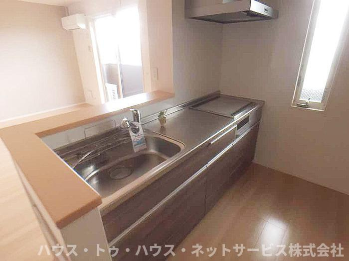 WEST COURT 楓のキッチン