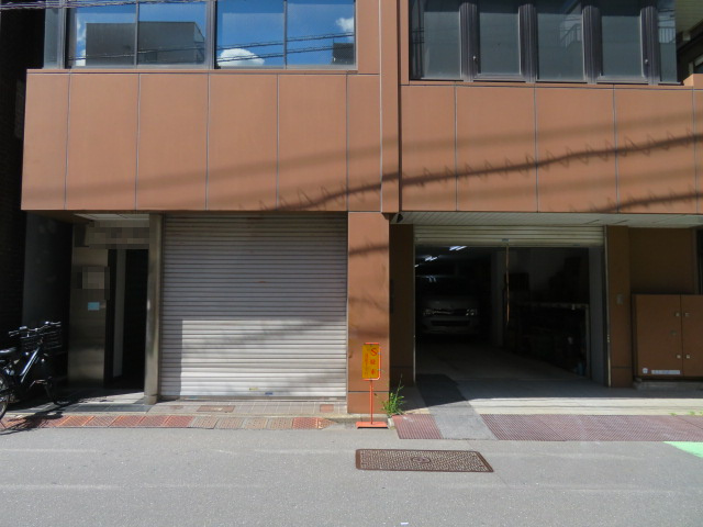 千代田区神田和泉町のビル