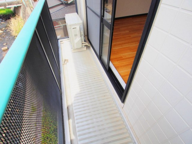 ミッドチェスターハウス　Ｂ棟のバルコニー