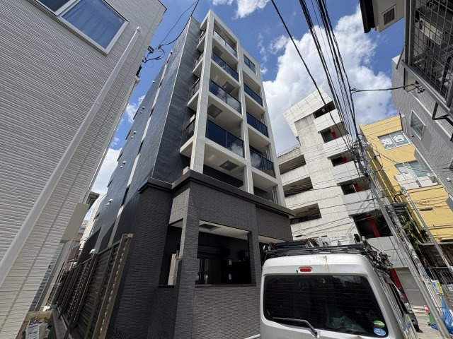 ピーニャ市川の外観