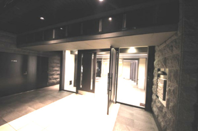 【エントランス】 | プレサンス堺筋本町駅前