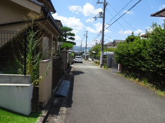 【前面道路含む現地写真】 | 川西市向陽台2丁目　建築条件無土地