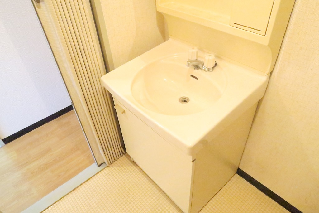 サンロード蕨の独立洗面台|※別号室参考写真