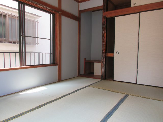 瑞穂町長岡1丁目　中古戸建の和室|6帖