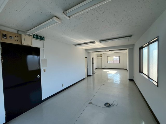 NKビルの内装|302号室