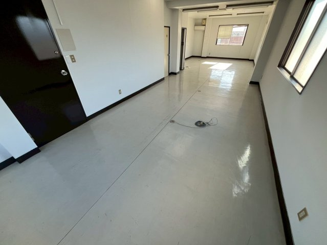 NKビルの内装|302号室