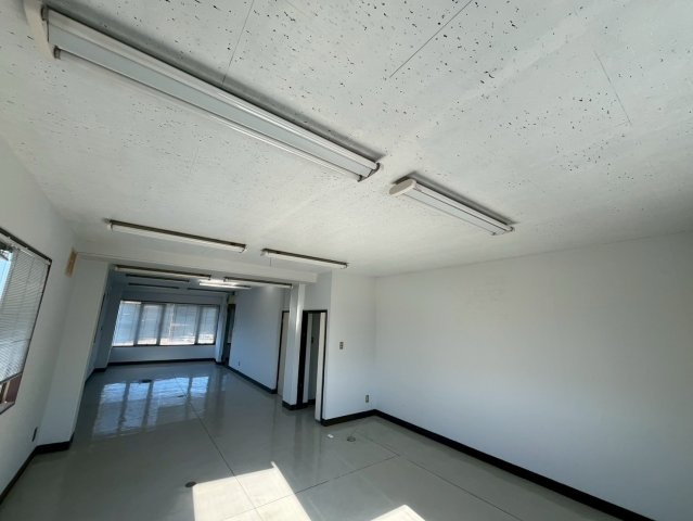 NKビルの内装|302号室