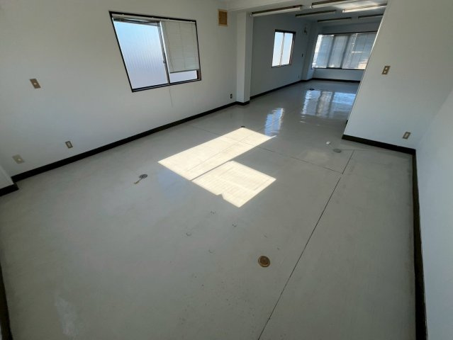 NKビルの内装|302号室