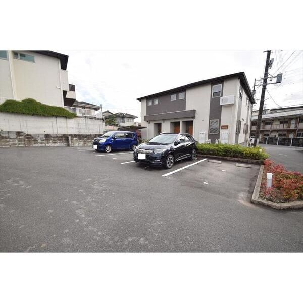 Tsメゾン-Sの駐車場