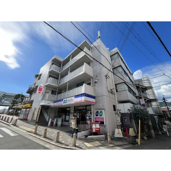 ハウゼケイ魚崎の外観