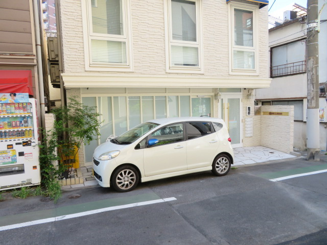 港区白金６丁目の店舗事務所