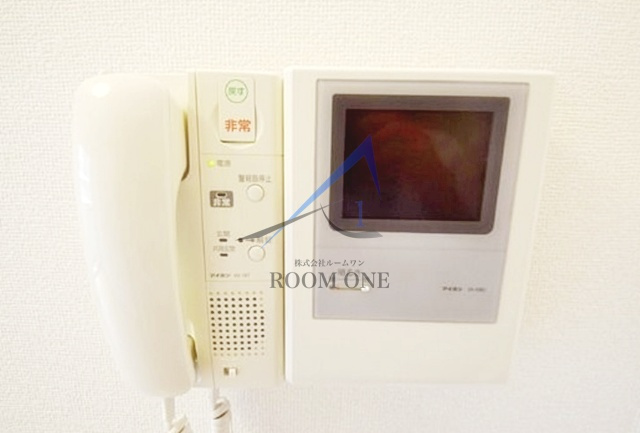 パークウェル川崎のセキュリティ|モニター付きインターホンです。