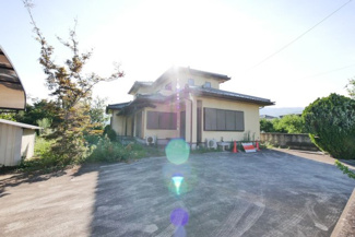 【外観】 | 山梨市万力 平成17年築中古戸建 敷地172坪・大型間取 | 現在空き家の為、随時ご見学可能です。