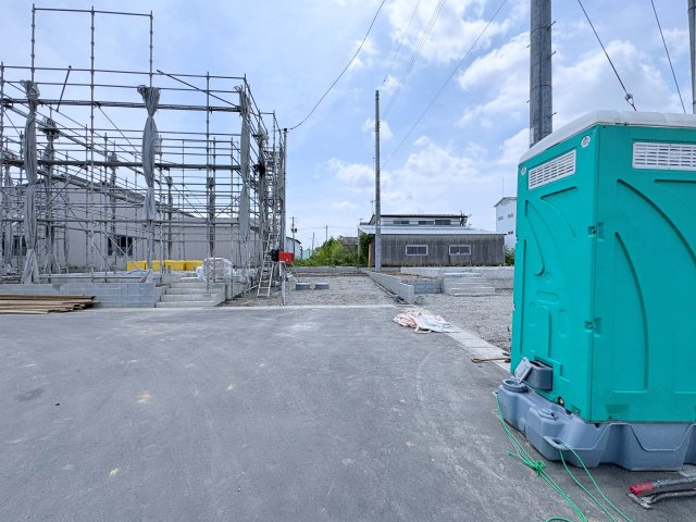 新築戸建・建売　郡山市富久山町福原字大師前　CRADLE　GARDEN　全8棟の前面道路含む現地写真|車通りが少なく静かな住宅街に立地♪前面道路も穏やかな雰囲気でゆったりとした暮らしができます♪