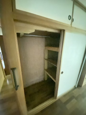 天花3丁目貸家の収納|十分な収納スペースがあります