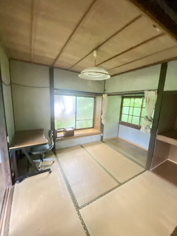 天花3丁目貸家の和室|来客時にも便利な和室付き