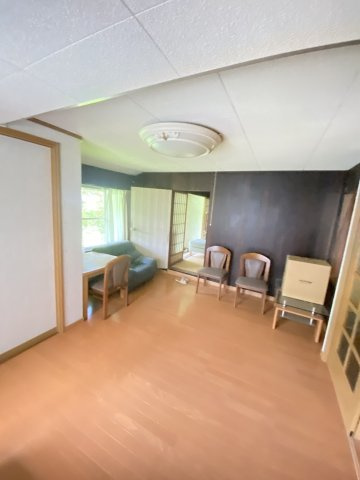 天花3丁目貸家の洋室|広々とした洋室です