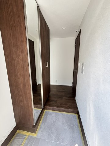 志木市本町二丁目戸建の玄関